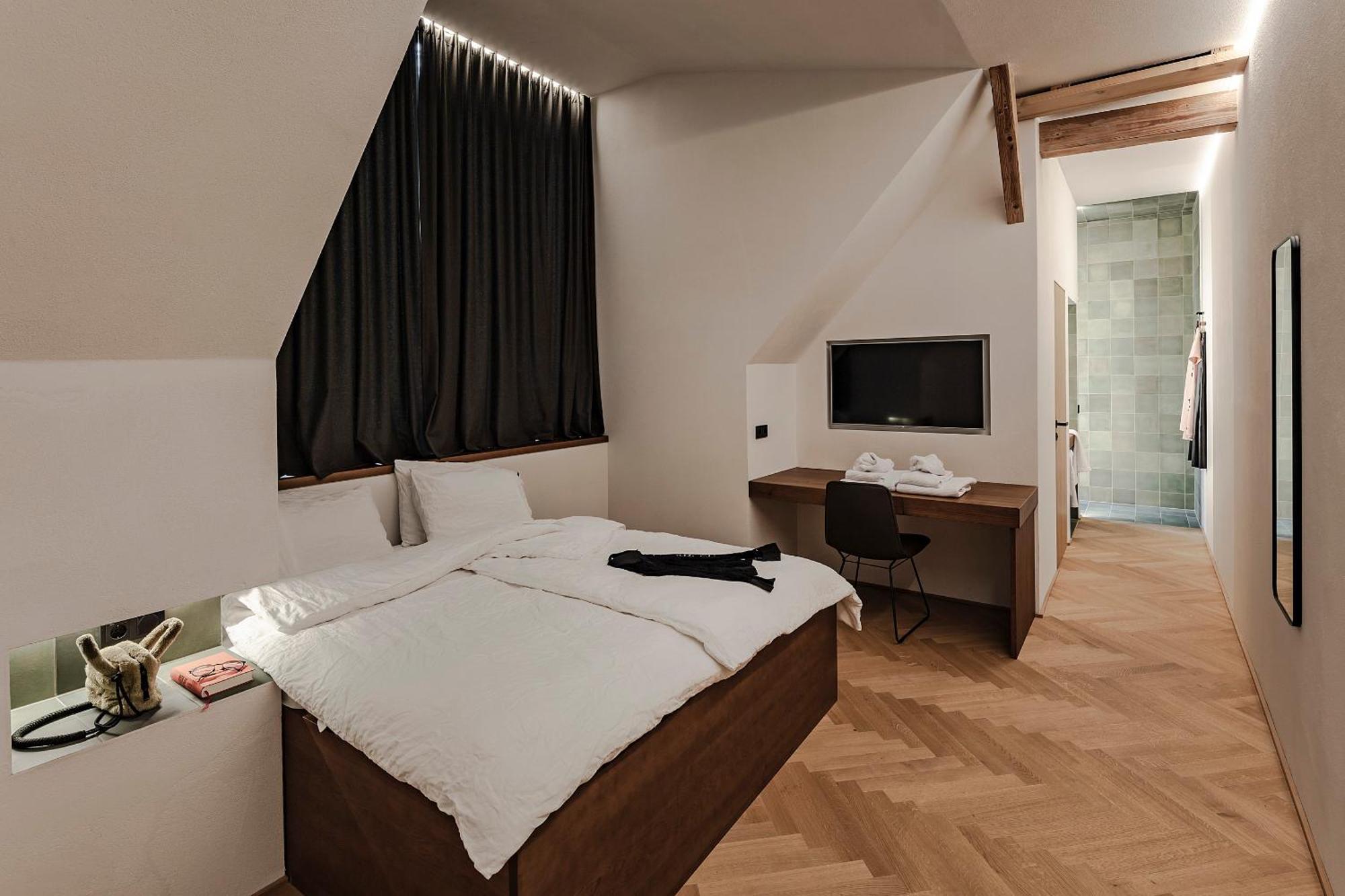 Lukas Kapeller Hotel Und Restaurant Штайр Экстерьер фото